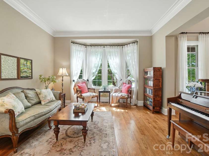 13056 Long Common Parkway, Huntersville, NC 28078.  MLS# CAR4379136, YatesRealty ID 20105. 