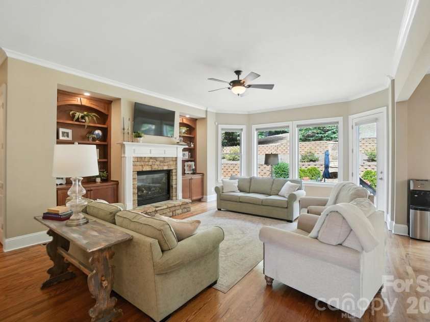 13056 Long Common Parkway, Huntersville, NC 28078.  MLS# CAR4379136, YatesRealty ID 20105. 