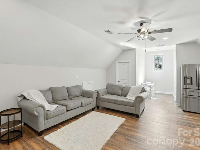 13056 Long Common Parkway, Huntersville, NC 28078.  MLS# CAR4379136, YatesRealty ID 20105. 