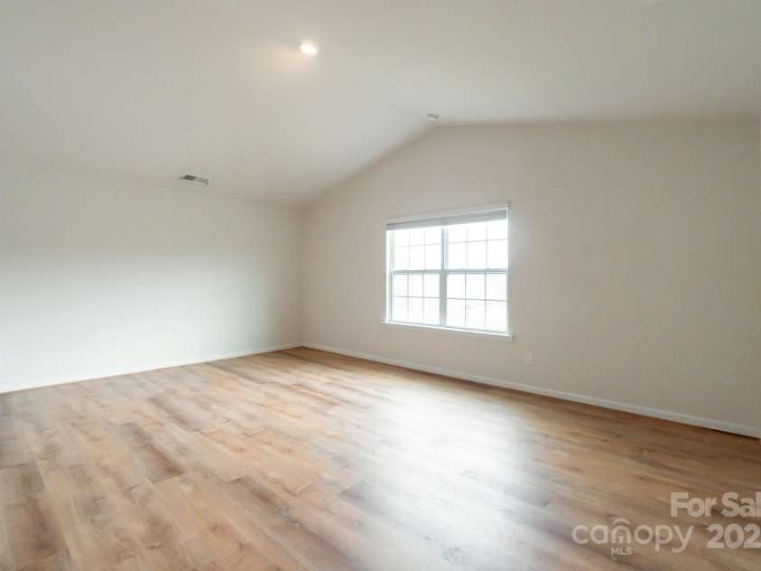 1323 Mifflin Lane, Dallas, NC 28034.  MLS# CAR4266862, YatesRealty ID 20105. 