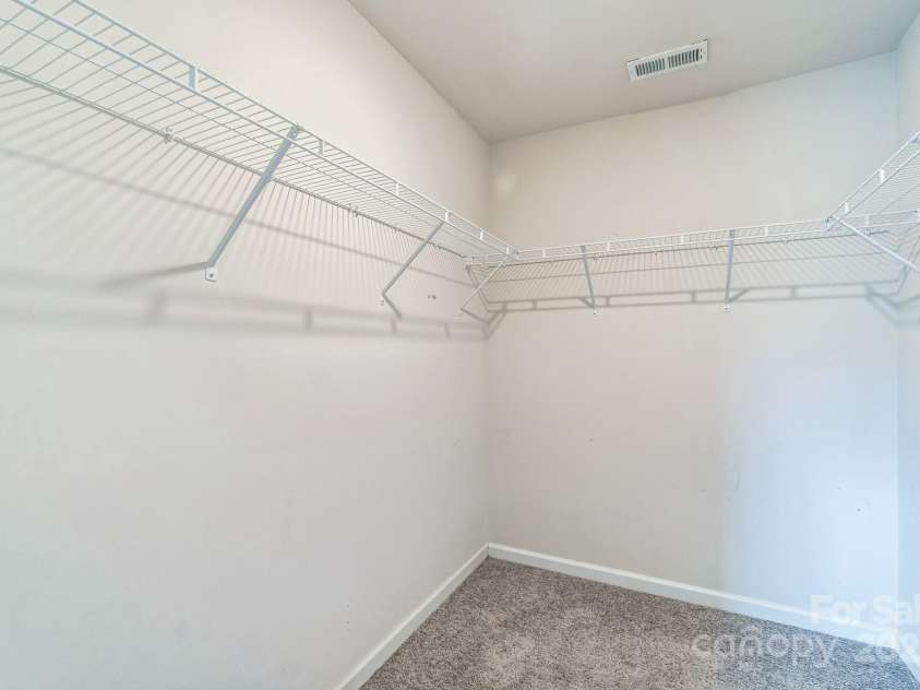 1323 Mifflin Lane, Dallas, NC 28034.  MLS# CAR4266862, YatesRealty ID 20105. 