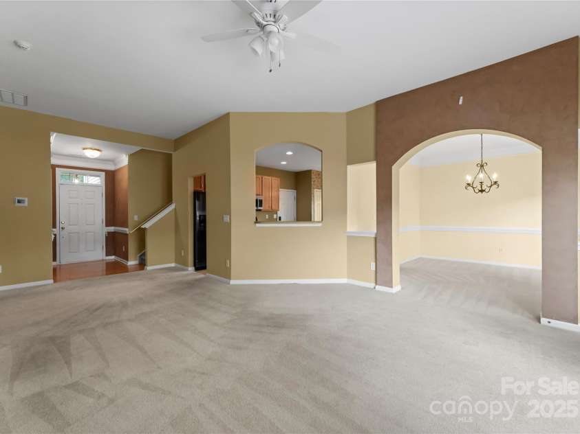 133 Fontanelle Drive, Mooresville, NC 28115.  MLS# CAR4270181, YatesRealty ID 20106. 