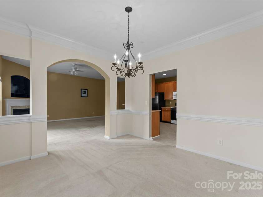 133 Fontanelle Drive, Mooresville, NC 28115.  MLS# CAR4270181, YatesRealty ID 20106. 