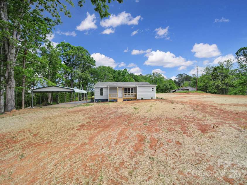 118 Henry Street, Lawndale, NC 28090.  MLS# CAR4265273, YatesRealty ID 20107. 