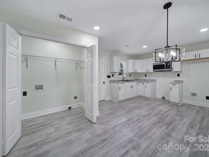 118 Henry Street, Lawndale, NC 28090.  MLS# CAR4265273, YatesRealty ID 20107. 