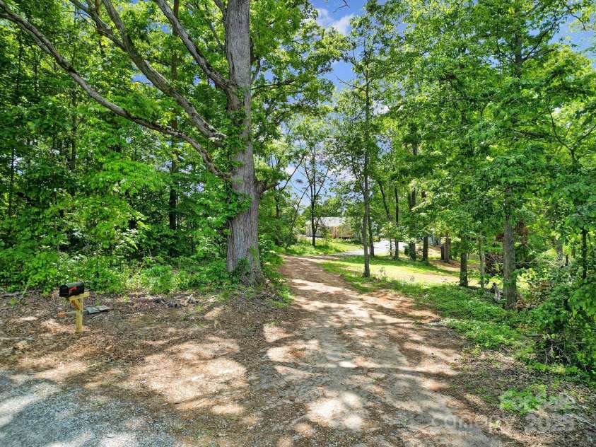 118 Henry Street, Lawndale, NC 28090.  MLS# CAR4265273, YatesRealty ID 20107. 