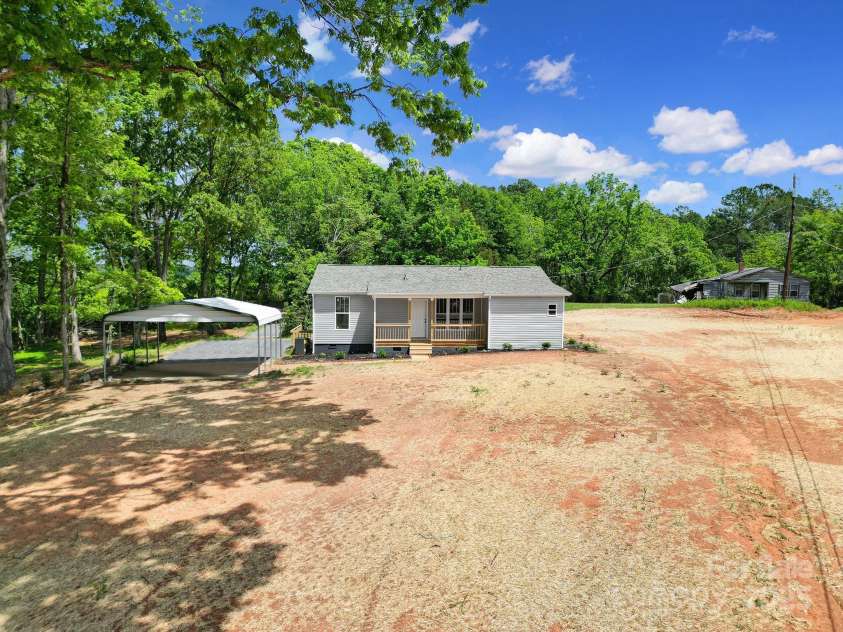 118 Henry Street, Lawndale, NC 28090.  MLS# CAR4265273, YatesRealty ID 20107. 