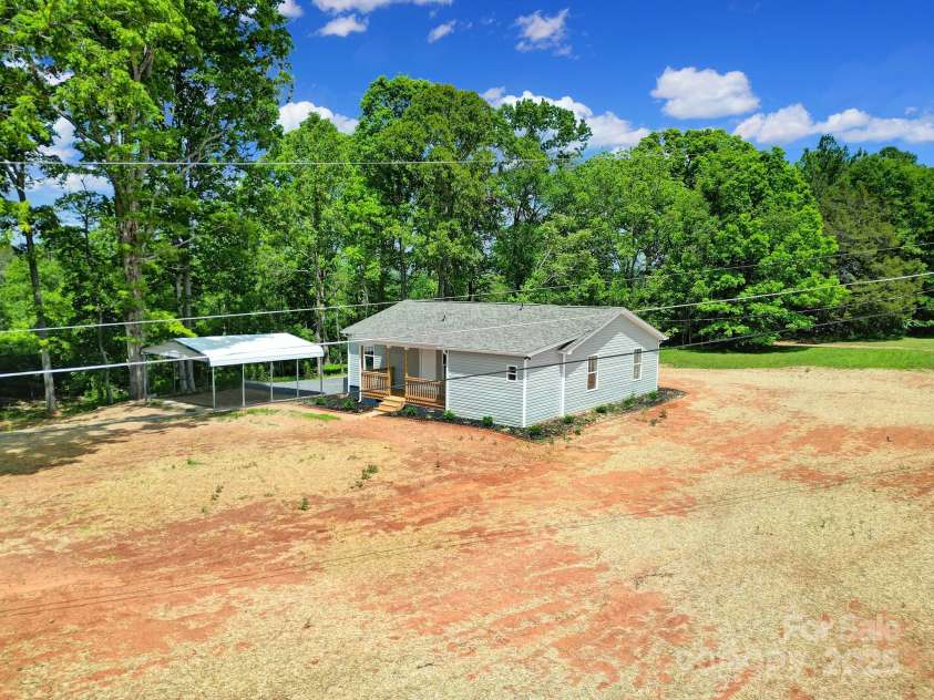118 Henry Street, Lawndale, NC 28090.  MLS# CAR4265273, YatesRealty ID 20107. 