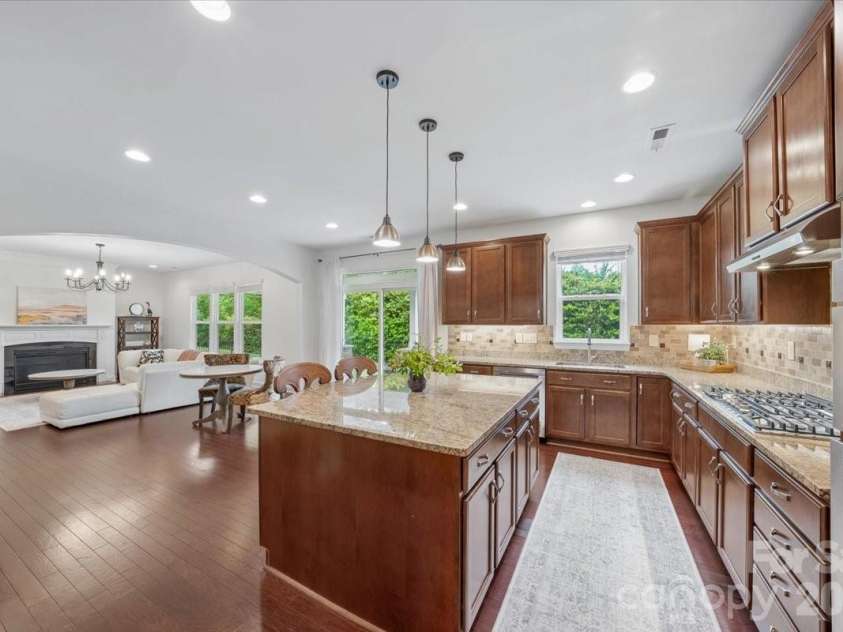 4019 Hamil Ridge Drive, Waxhaw, NC 28173.  MLS# CAR4373588, YatesRealty ID 20109. 