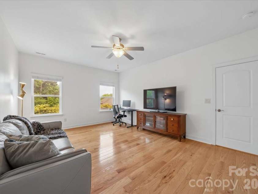 4019 Hamil Ridge Drive, Waxhaw, NC 28173.  MLS# CAR4373588, YatesRealty ID 20109. 