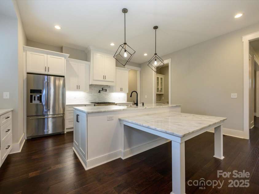 9426 Greyson Ridge Drive, Charlotte, NC 28277.  MLS# CAR4264377, YatesRealty ID 20109. 