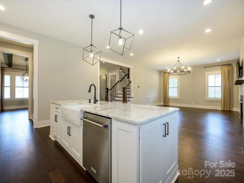 9426 Greyson Ridge Drive, Charlotte, NC 28277.  MLS# CAR4264377, YatesRealty ID 20109. 