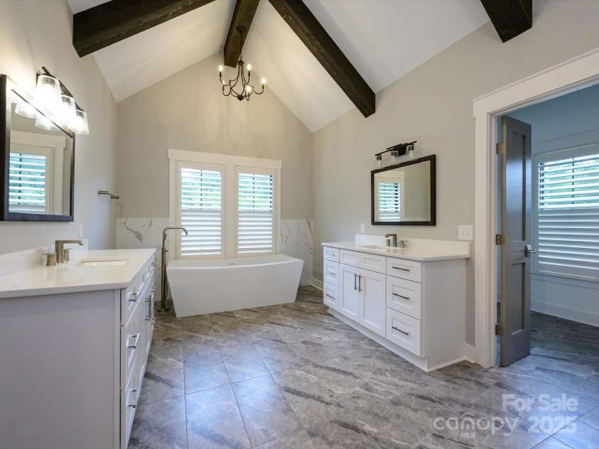 9426 Greyson Ridge Drive, Charlotte, NC 28277.  MLS# CAR4264377, YatesRealty ID 20109. 
