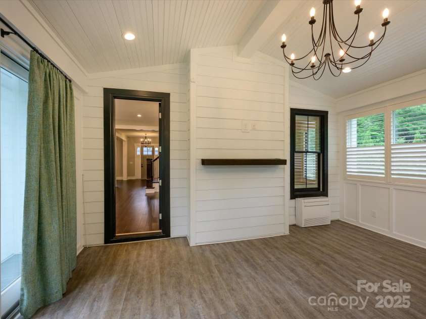 9426 Greyson Ridge Drive, Charlotte, NC 28277.  MLS# CAR4264377, YatesRealty ID 20109. 