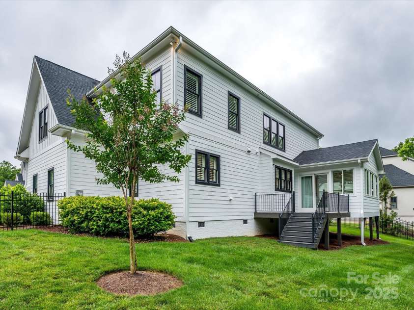 9426 Greyson Ridge Drive, Charlotte, NC 28277.  MLS# CAR4264377, YatesRealty ID 20109. 
