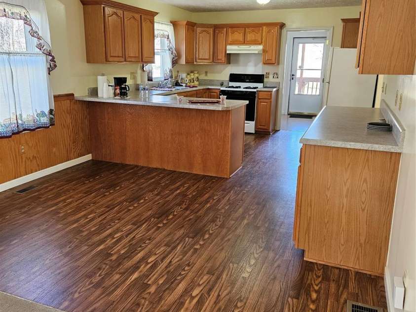 271 Stradley Mountain Road, Asheville, NC 28806.  MLS# CAR4213787, YatesRealty ID 2011. 