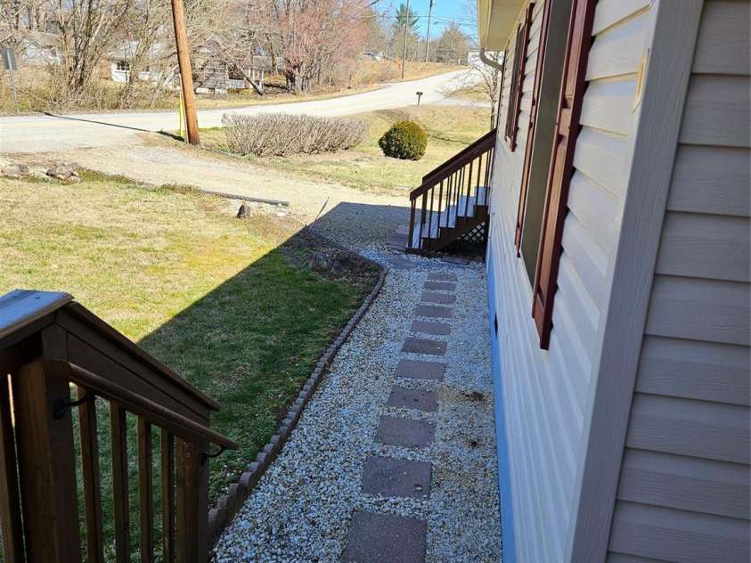 271 Stradley Mountain Road, Asheville, NC 28806.  MLS# CAR4213787, YatesRealty ID 2011. 