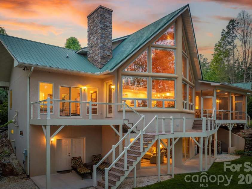 2224 Paradise Harbor Drive, Connelly Springs, NC 28612.  MLS# CAR4369007, YatesRealty ID 20111. 