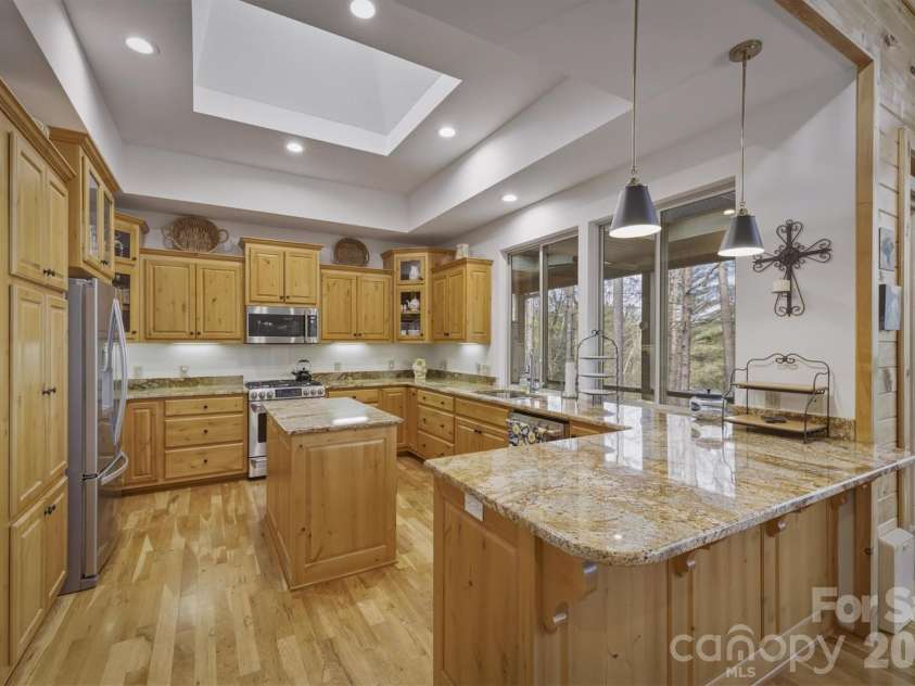 2224 Paradise Harbor Drive, Connelly Springs, NC 28612.  MLS# CAR4369007, YatesRealty ID 20111. 