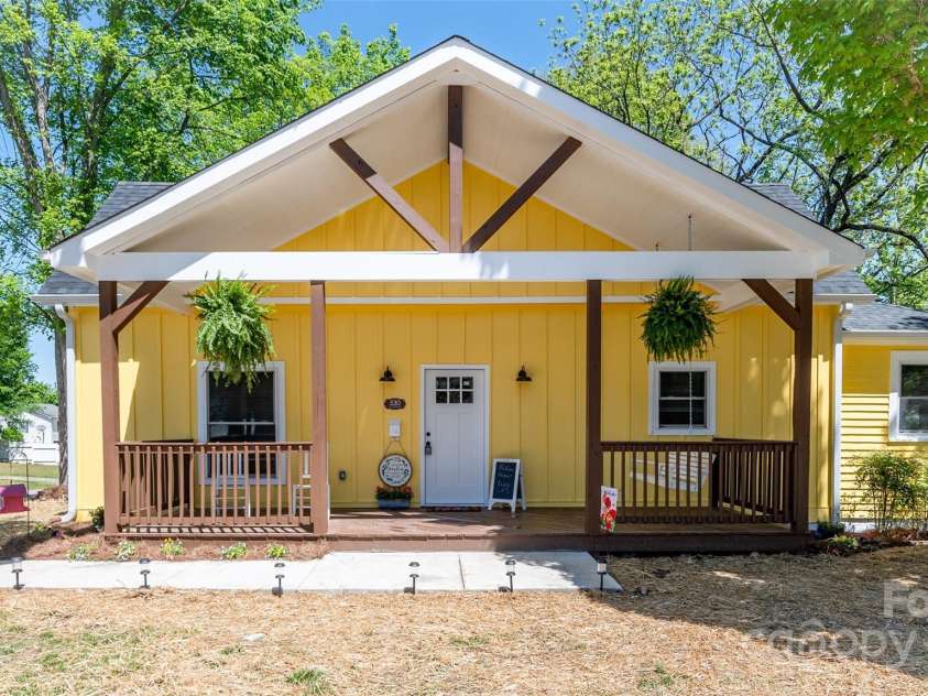 530 Franklin Street, Salisbury, NC 28144.  MLS# CAR4248985, YatesRealty ID 20111. 