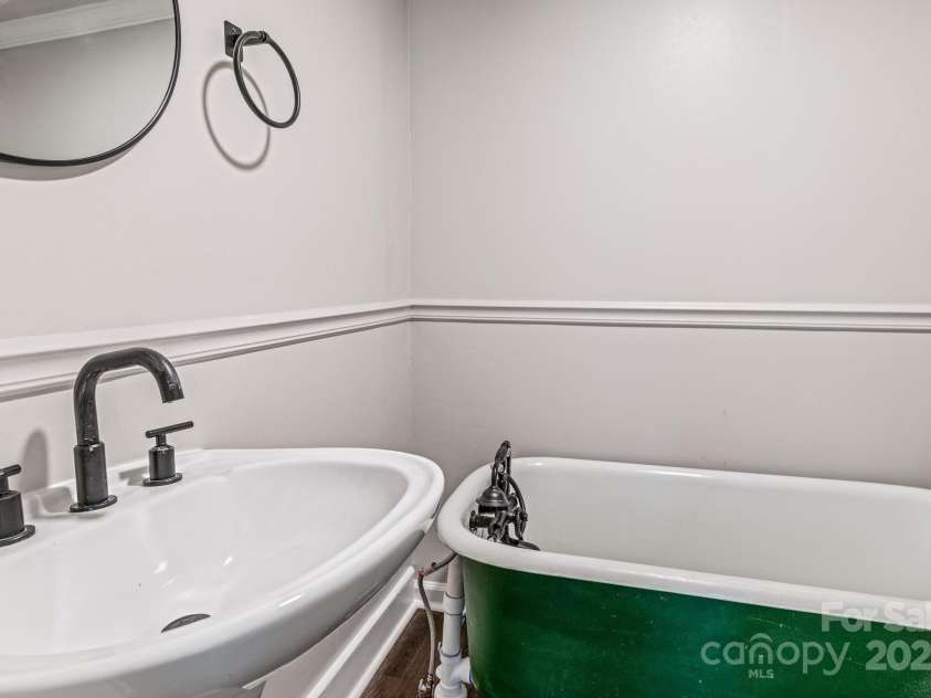 530 Franklin Street, Salisbury, NC 28144.  MLS# CAR4248985, YatesRealty ID 20111. 