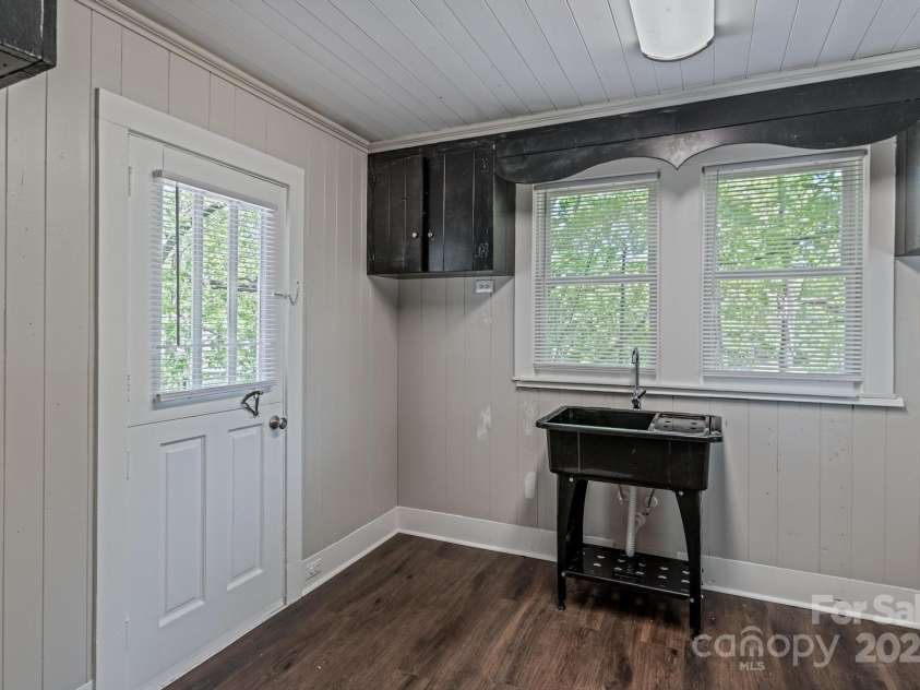 530 Franklin Street, Salisbury, NC 28144.  MLS# CAR4248985, YatesRealty ID 20111. 