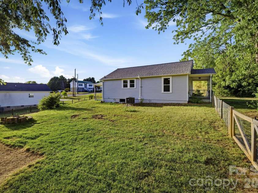 171 Duke Street, Granite Falls, NC 28630.  MLS# CAR4372767, YatesRealty ID 20112. 