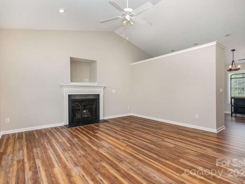 5437 Advantis Drive, Raleigh, NC 27610.  MLS# CAR4265751, YatesRealty ID 20112. 