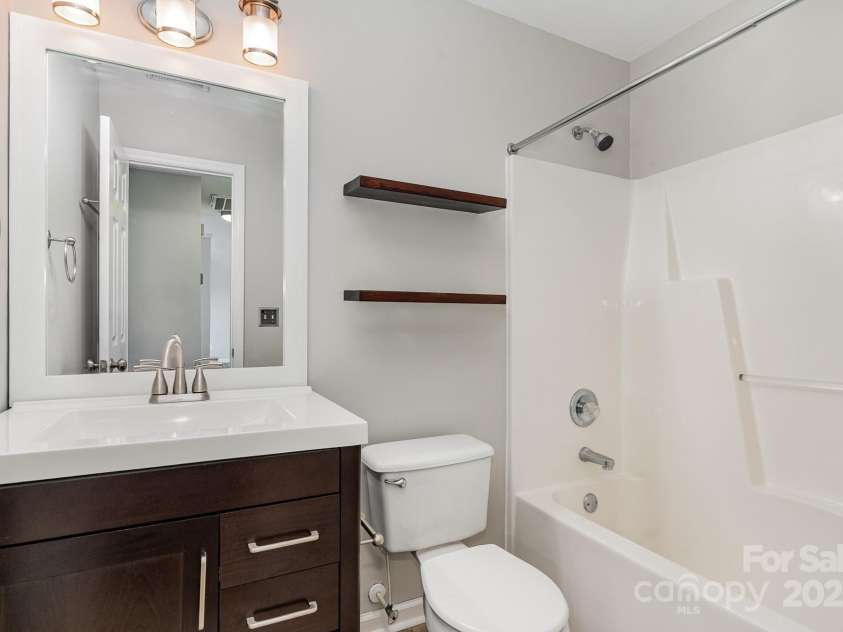 5437 Advantis Drive, Raleigh, NC 27610.  MLS# CAR4265751, YatesRealty ID 20112. 