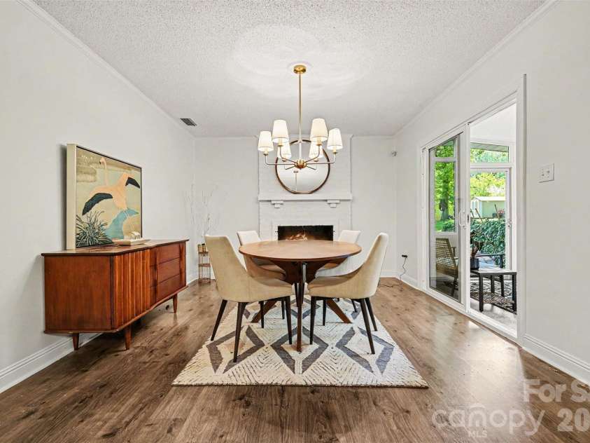 7022 Ludwig Drive, Charlotte, NC 28215.  MLS# CAR4373882, YatesRealty ID 20114. 