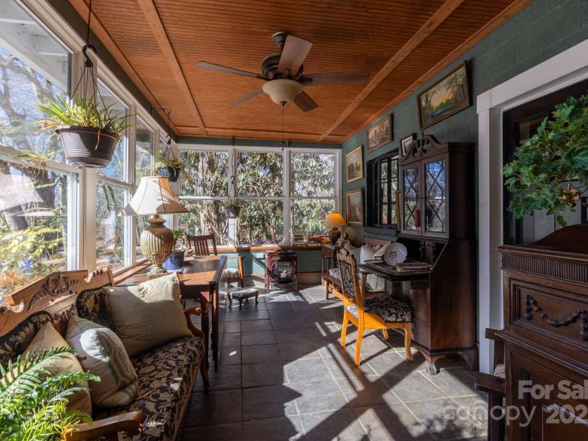 26 Kitazuma Road, Black Mountain, NC 28711.  MLS# CAR4199228, YatesRealty ID 20115. Lots of light and extra living space!
