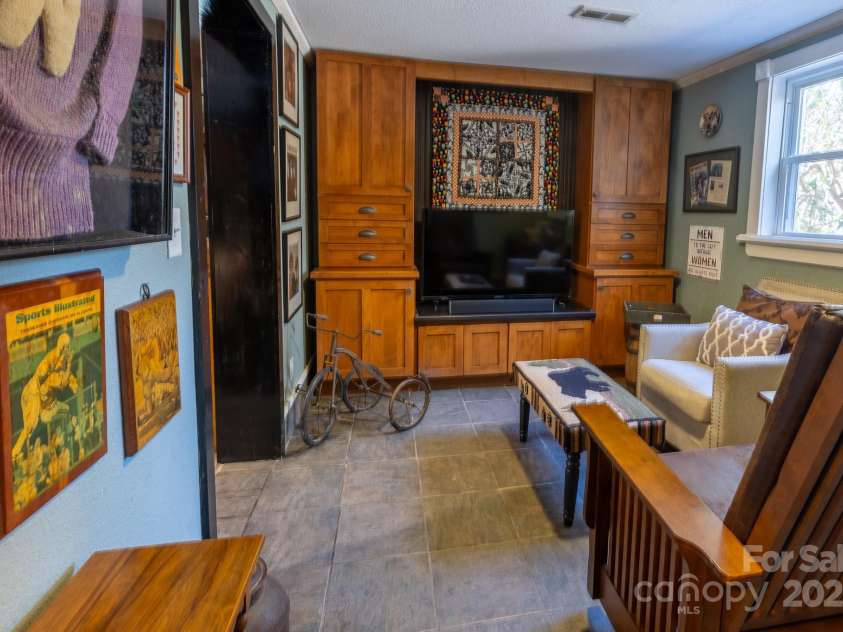 26 Kitazuma Road, Black Mountain, NC 28711.  MLS# CAR4199228, YatesRealty ID 20115. Media and/or Bonus Room