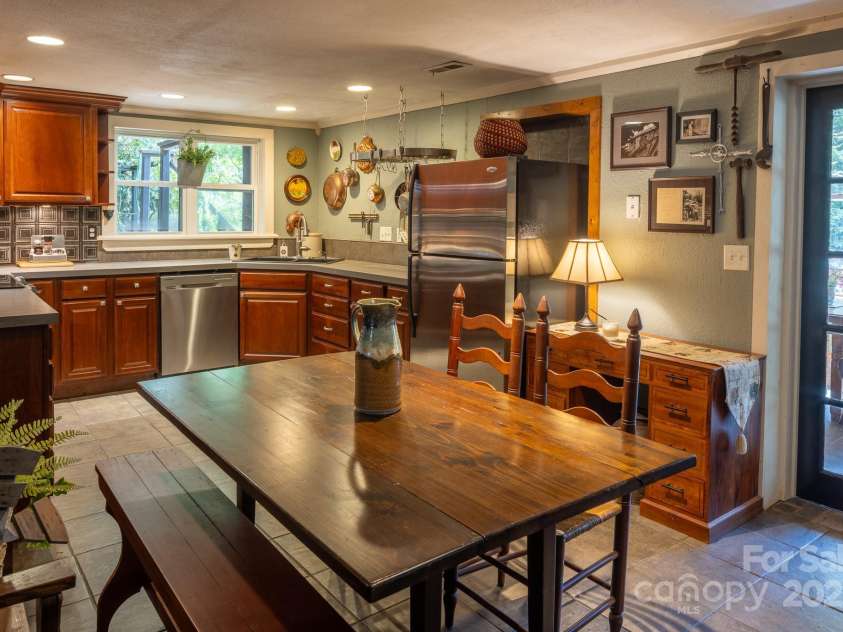 26 Kitazuma Road, Black Mountain, NC 28711.  MLS# CAR4199228, YatesRealty ID 20115. Room for Family Dining