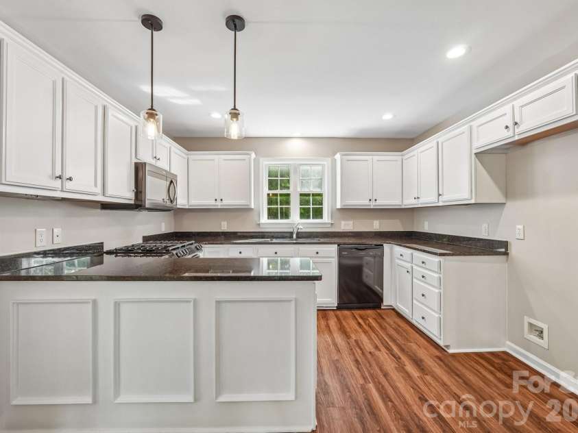 917 Clover Park Drive, Clover, SC 29710.  MLS# CAR4378029, YatesRealty ID 20115. 