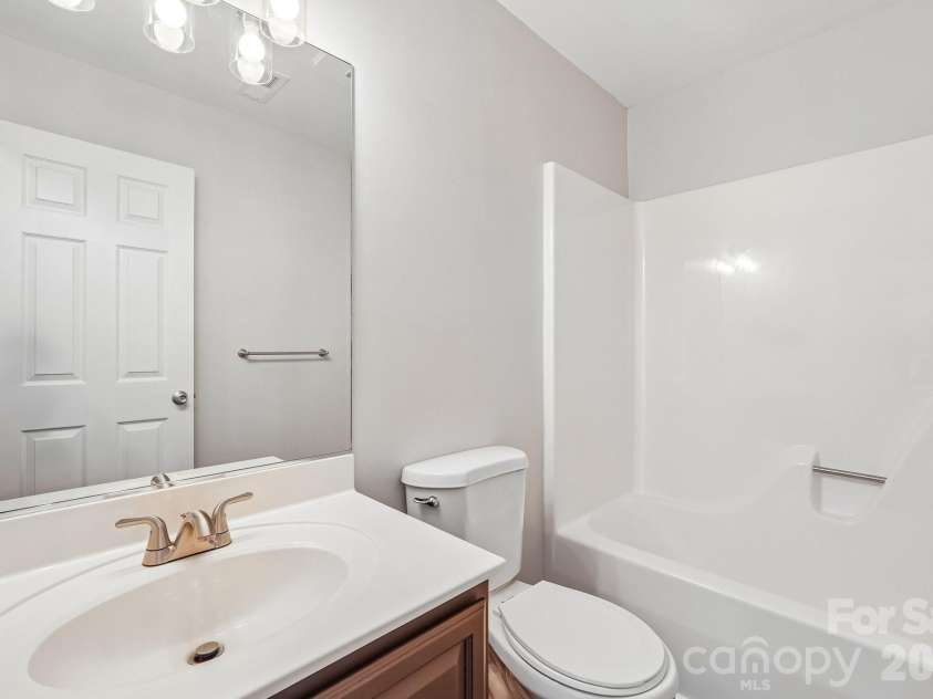 917 Clover Park Drive, Clover, SC 29710.  MLS# CAR4378029, YatesRealty ID 20115. Full bath upstairs