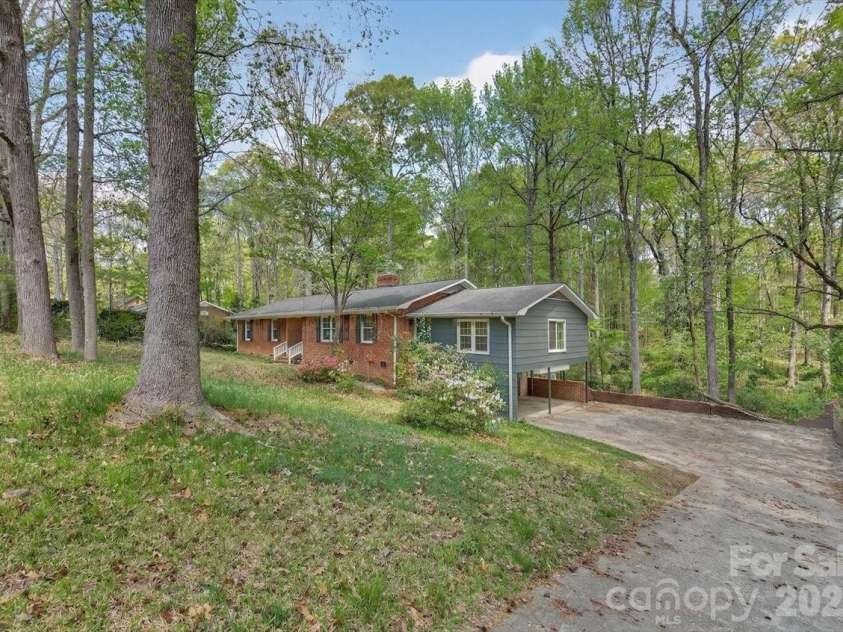 962 Sherwood Circle, Lancaster, SC 29720.  MLS# CAR4330888, YatesRealty ID 20116. 