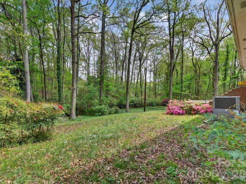 962 Sherwood Circle, Lancaster, SC 29720.  MLS# CAR4330888, YatesRealty ID 20116. 