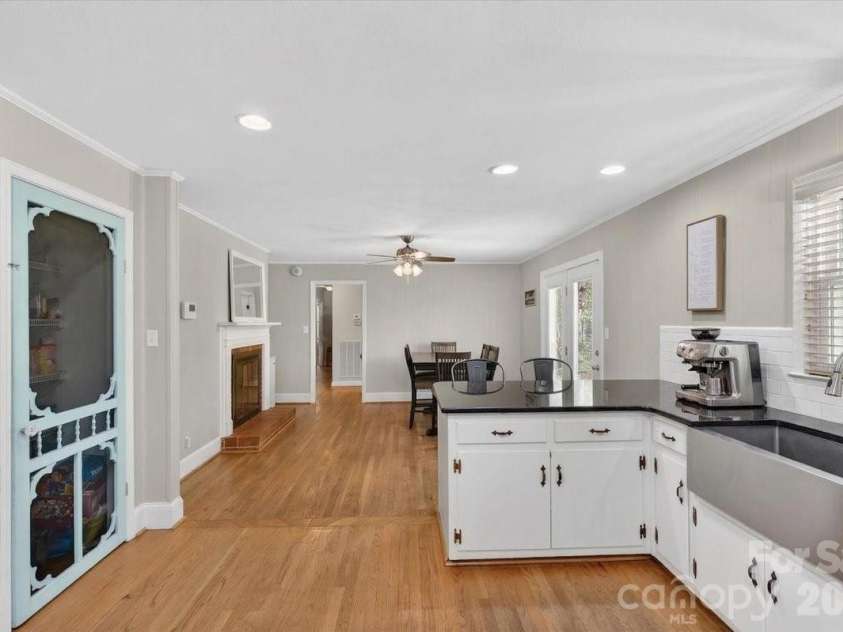 962 Sherwood Circle, Lancaster, SC 29720.  MLS# CAR4330888, YatesRealty ID 20116. 