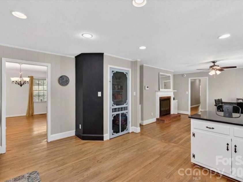 962 Sherwood Circle, Lancaster, SC 29720.  MLS# CAR4330888, YatesRealty ID 20116. 
