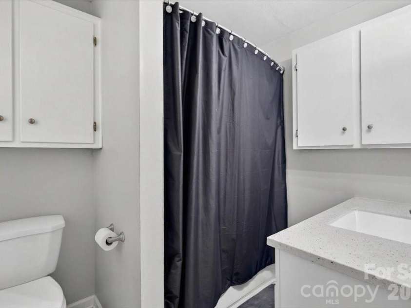 962 Sherwood Circle, Lancaster, SC 29720.  MLS# CAR4330888, YatesRealty ID 20116. 