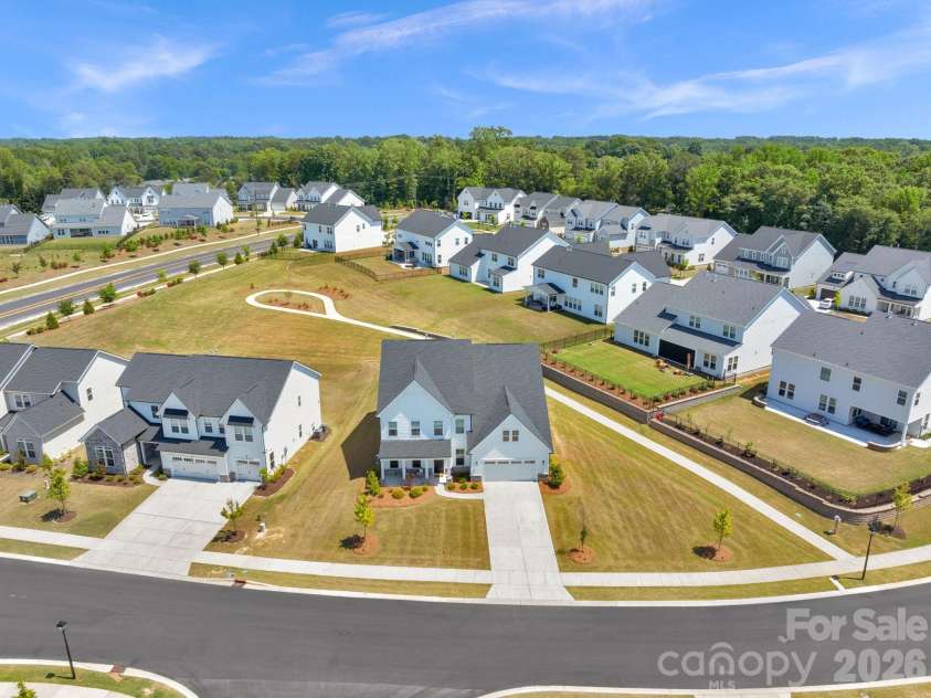2423 Ridgecrest Way, Fort Mill, SC 29707.  MLS# CAR4372778, YatesRealty ID 20118. 
