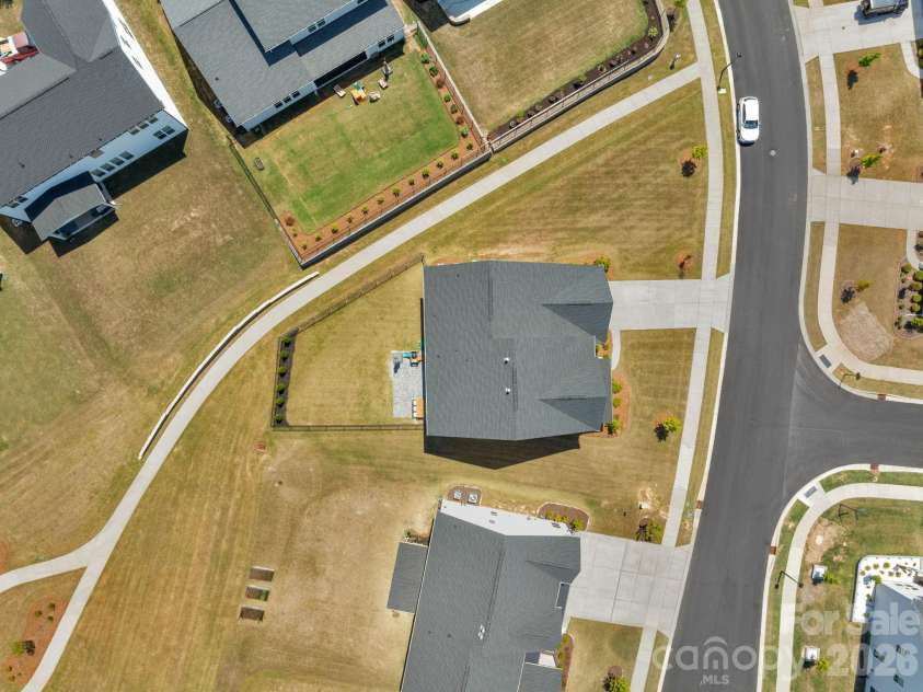 2423 Ridgecrest Way, Fort Mill, SC 29707.  MLS# CAR4372778, YatesRealty ID 20118. 
