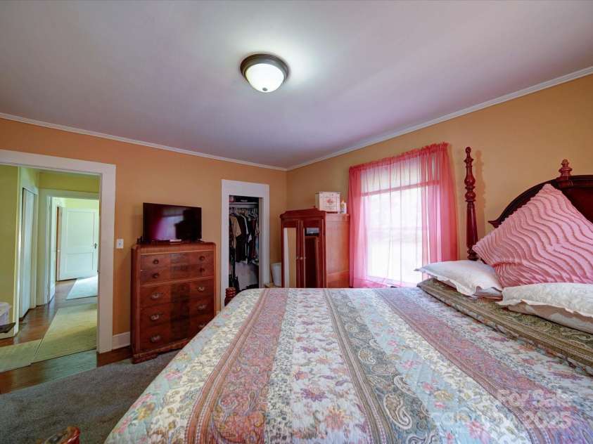 1614 Linwood Road, Gaston, NC 28052.  MLS# CAR4266981, YatesRealty ID 20119. 