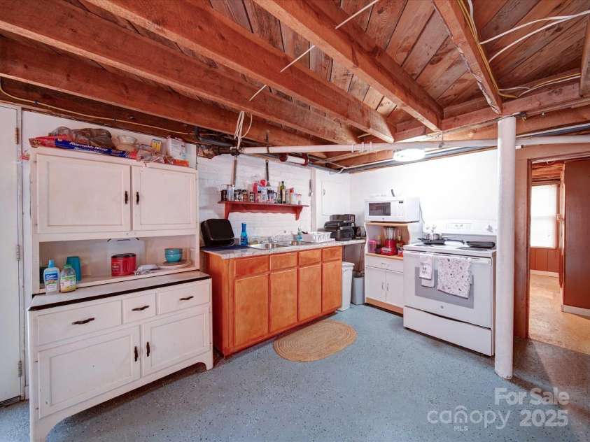 1614 Linwood Road, Gaston, NC 28052.  MLS# CAR4266981, YatesRealty ID 20119. 