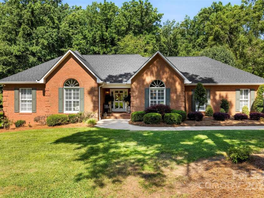600 Queens Road, Cherryville, NC 28021.  MLS# CAR4272279, YatesRealty ID 2012. 