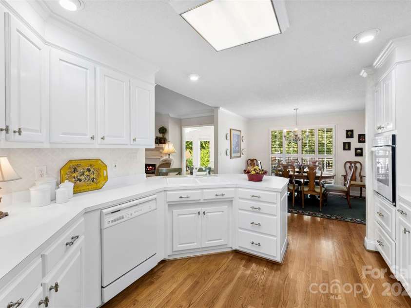 600 Queens Road, Cherryville, NC 28021.  MLS# CAR4272279, YatesRealty ID 2012. 