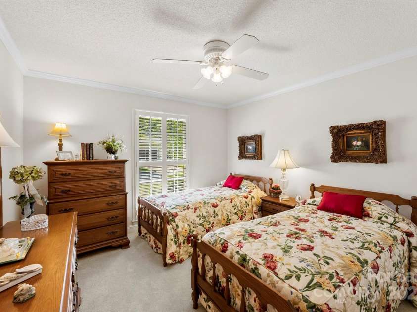600 Queens Road, Cherryville, NC 28021.  MLS# CAR4272279, YatesRealty ID 2012. 