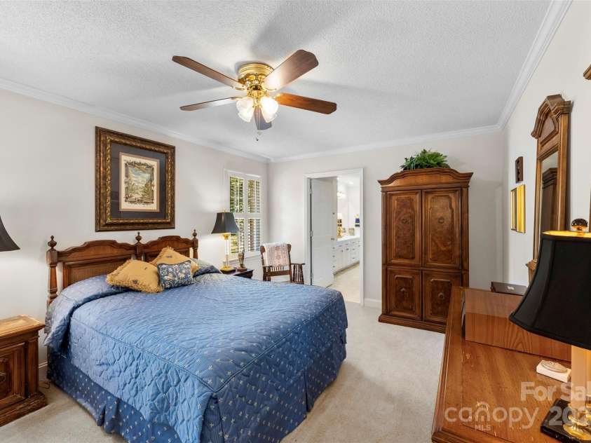 600 Queens Road, Cherryville, NC 28021.  MLS# CAR4272279, YatesRealty ID 2012. 