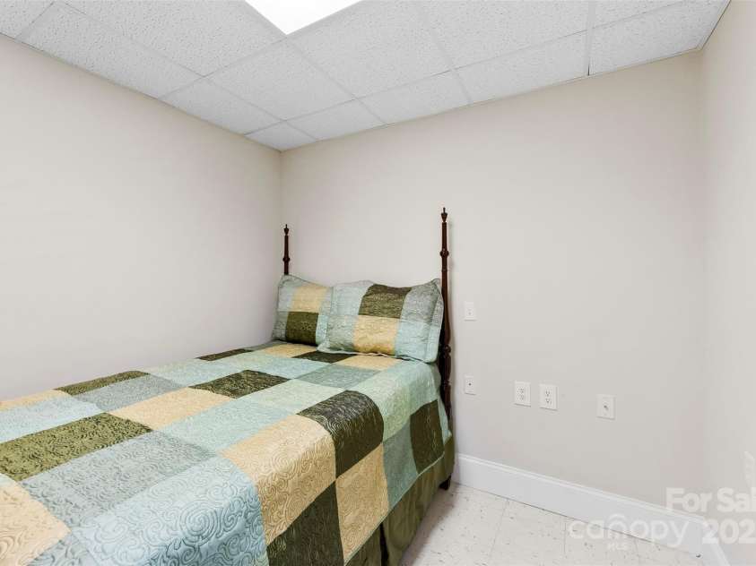 600 Queens Road, Cherryville, NC 28021.  MLS# CAR4272279, YatesRealty ID 2012. 