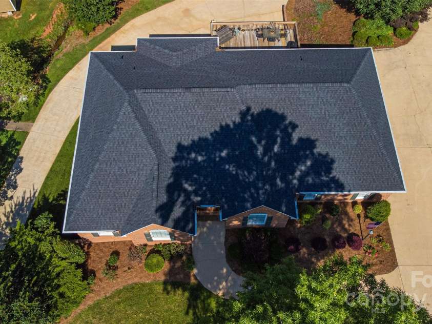600 Queens Road, Cherryville, NC 28021.  MLS# CAR4272279, YatesRealty ID 2012. 